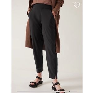 Athleta Brooklyn Ankle Pants in Black 8T